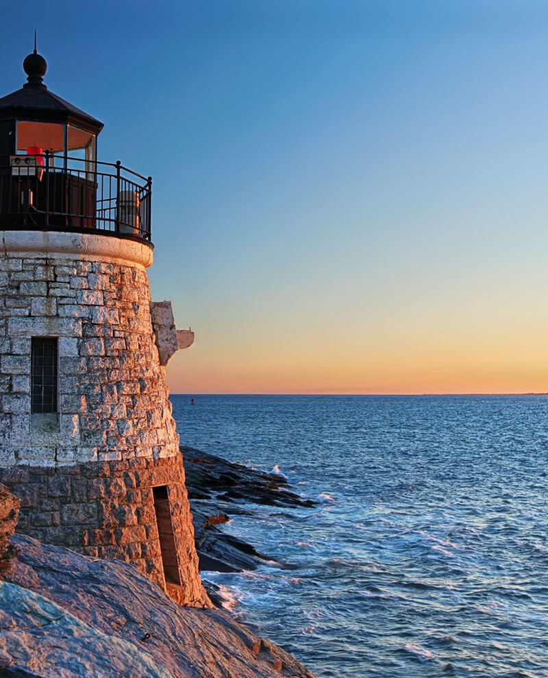 Lighthouse at seaside - ocean fragrance compoz